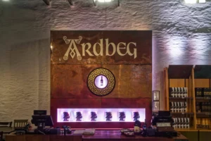 Ardbeg Shop Tresen